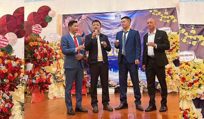 Khách mời tham gia giao lưu