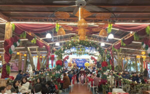 Tổ chức tại nhà hàng Vườn Xưa